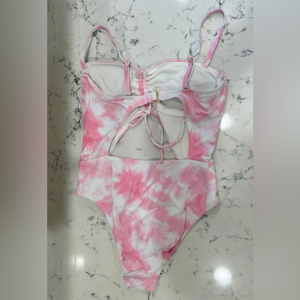 Xhiliration Size Medium One Piece Swimsuit